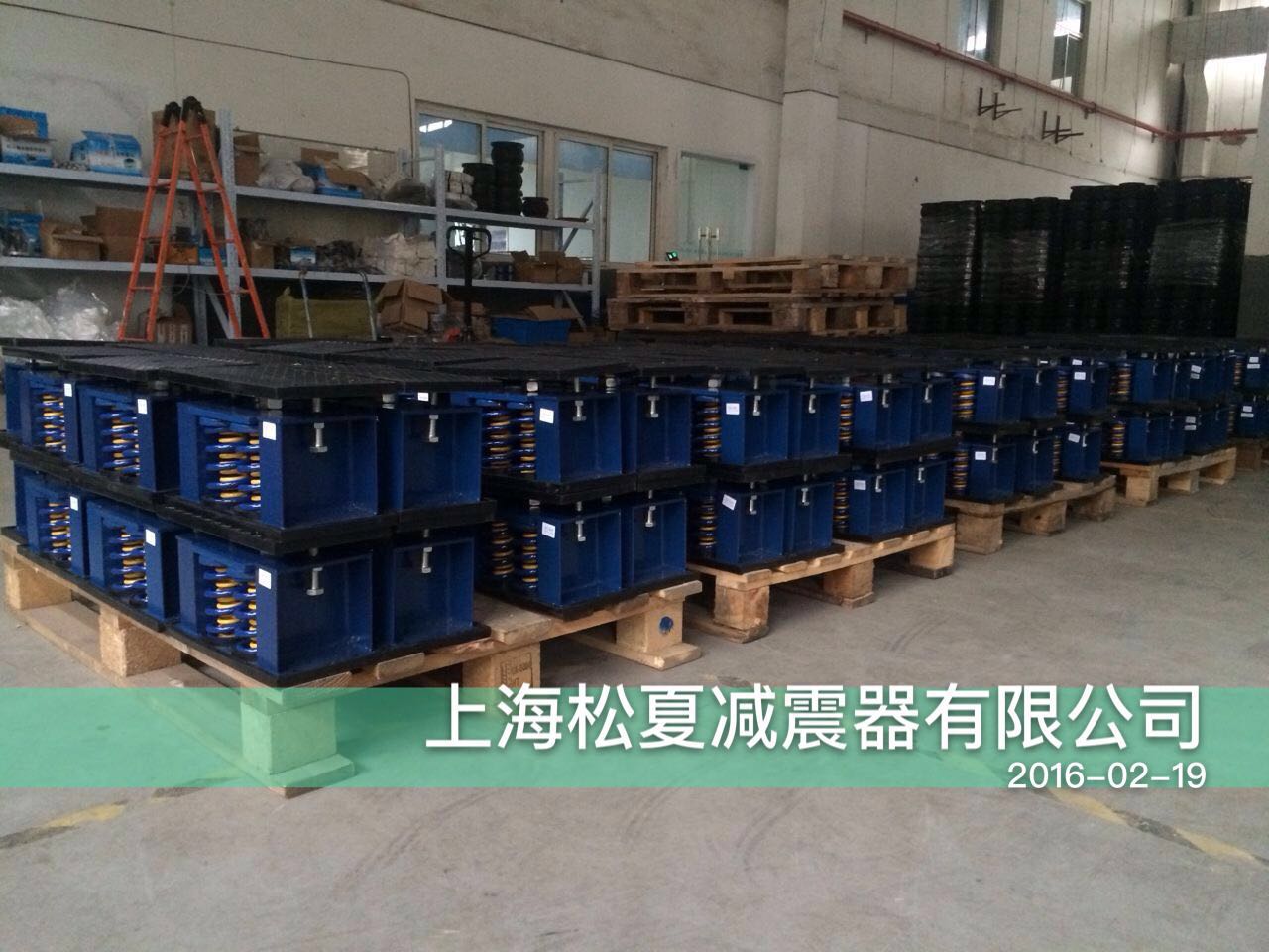 天津万科中心冰水机组用天狮阻尼弹簧减震器
